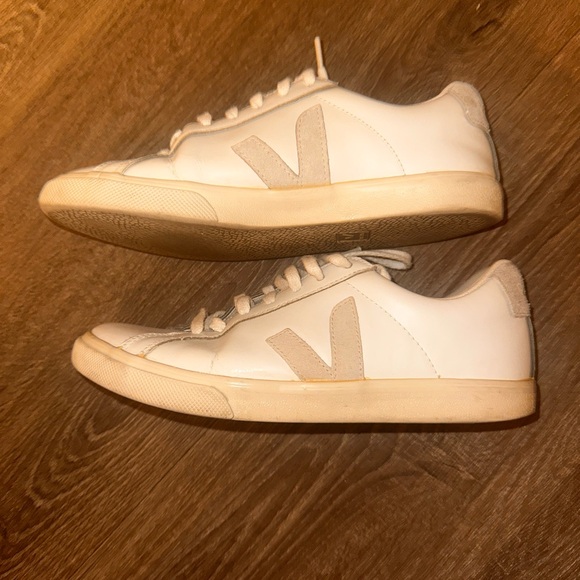Veja Esplar “Bria” White Sneakers – Women’s Size 8 - Picture 2 of 8